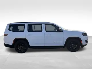 2023 Jeep Wagoneer