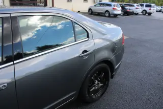 2010 Ford FUSION