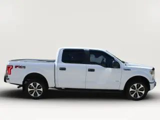 2017 Ford F150 SUPERCREW CAB