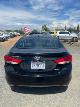 2013 Hyundai ELANTRA