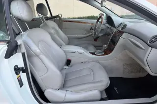 2004 Mercedes-Benz CLK-CLASS
