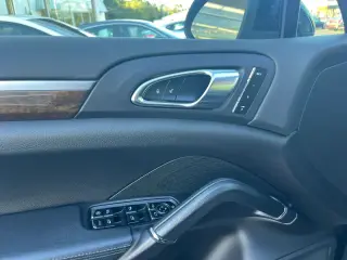 2013 PORSCHE CAYENNE