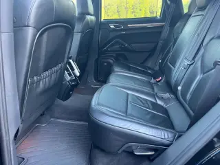 2013 PORSCHE CAYENNE