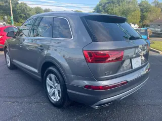 2017 AUDI Q7