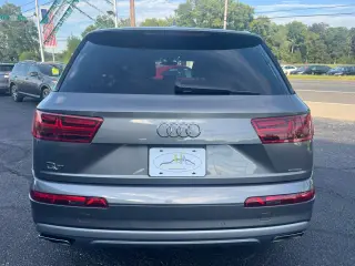 2017 AUDI Q7