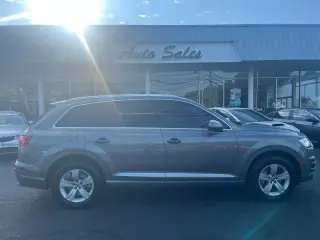 2017 AUDI Q7