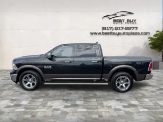 2017 RAM 1500 CREW CAB