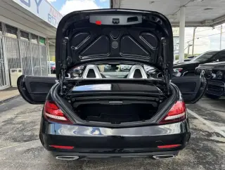2017 MERCEDES-BENZ SLC