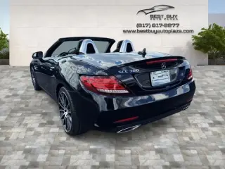 2017 MERCEDES-BENZ SLC