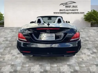 2017 MERCEDES-BENZ SLC
