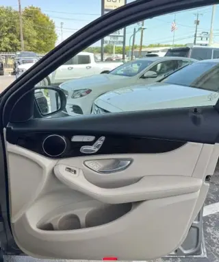 2022 MERCEDES-BENZ GLC