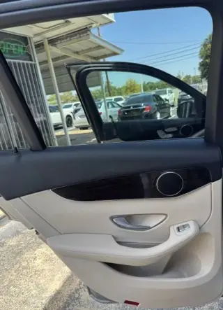 2022 MERCEDES-BENZ GLC