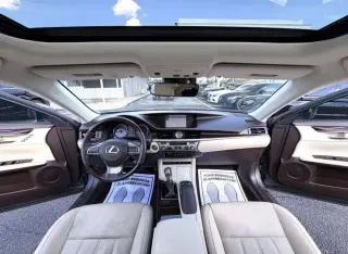 2018 LEXUS ES