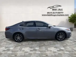2018 LEXUS ES