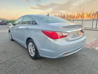 2011 Hyundai SONATA