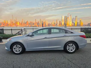2011 Hyundai SONATA