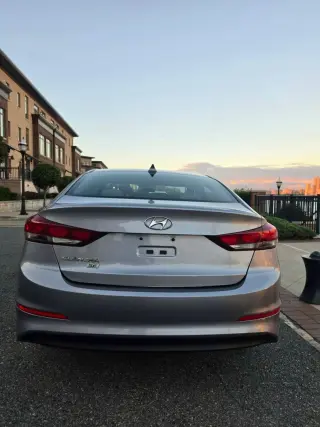 2017 Hyundai ELANTRA