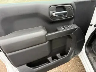 2023 Chevrolet SILVERADO 1500 DOUBLE CAB