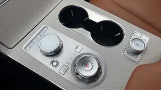 2025 Genesis GV80