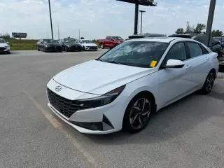 2022 Hyundai Elantra Hybrid