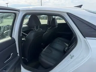 2022 Hyundai Elantra Hybrid