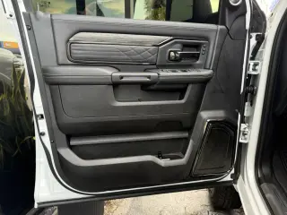 2026 Ram 3500 MEGA CAB