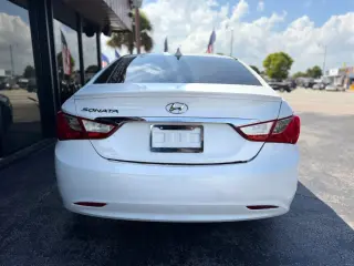 2011 Hyundai SONATA