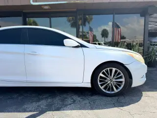 2011 Hyundai SONATA