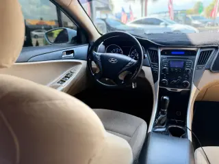 2011 Hyundai SONATA