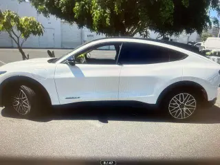 Ford Mustang Mach-E 2024 Premium 4dr SUV