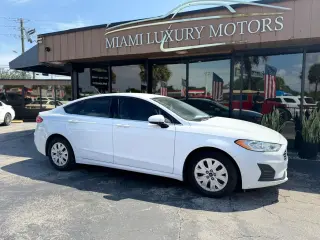 2019 Ford FUSION