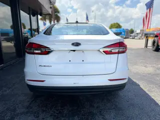 2019 Ford FUSION
