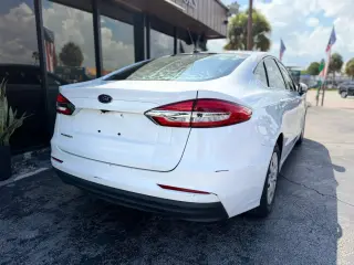 2019 Ford FUSION