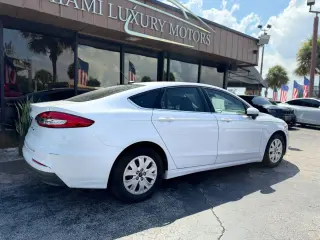 2019 Ford FUSION