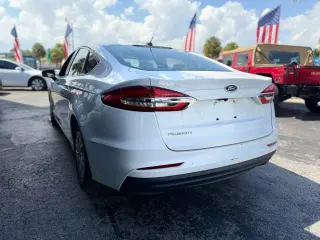 2019 Ford FUSION