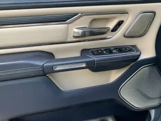 2020 Ram 1500 CREW CAB