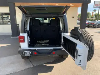 2022 Jeep WRANGLER UNLIMITED