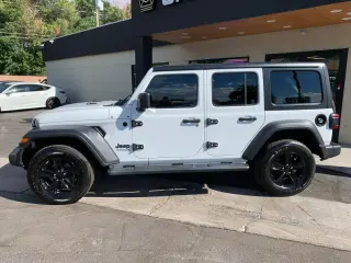 2022 Jeep WRANGLER UNLIMITED