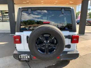 2022 Jeep WRANGLER UNLIMITED