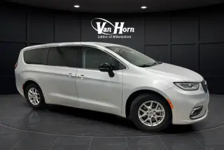 2024 Chrysler Pacifica