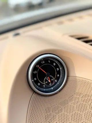 2017 Porsche CAYENNE