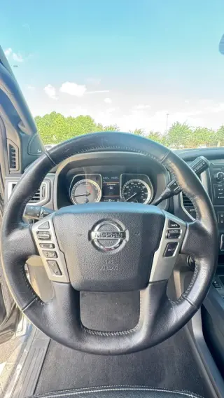 2019 Nissan TITAN CREW CAB