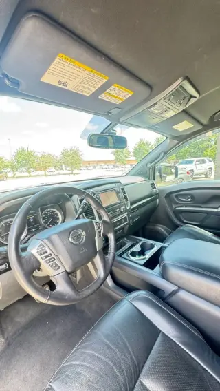 2019 Nissan TITAN CREW CAB