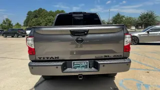 2019 Nissan TITAN CREW CAB