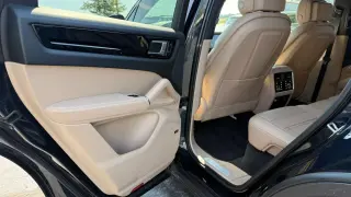 2021 PORSCHE CAYENNE