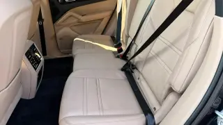 2021 PORSCHE CAYENNE