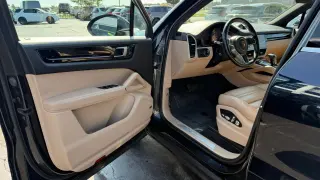 2021 PORSCHE CAYENNE