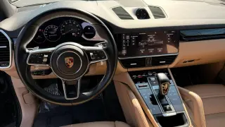 2021 PORSCHE CAYENNE