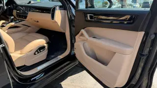 2021 PORSCHE CAYENNE