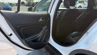 2020 MERCEDES-BENZ GLA